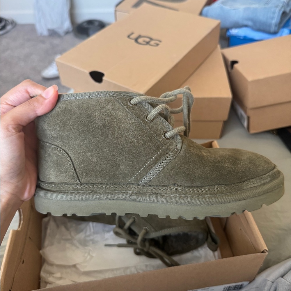 UGG neural Green Boots Stylish and Comfortable